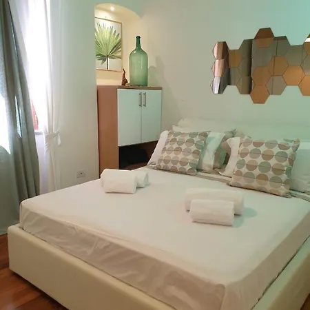 Donna Cateri Ferienhaus *